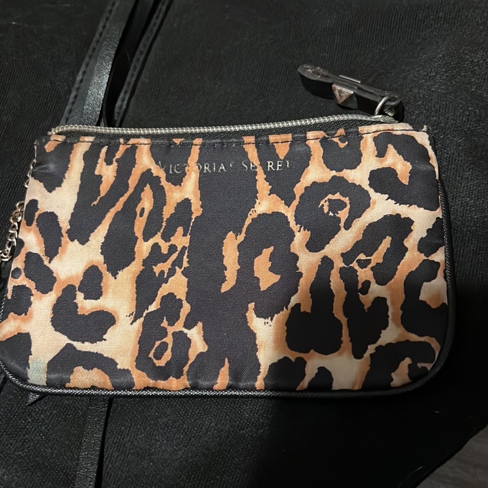 Victoria secret tote bag and small zippered case - Picture 2 of 2